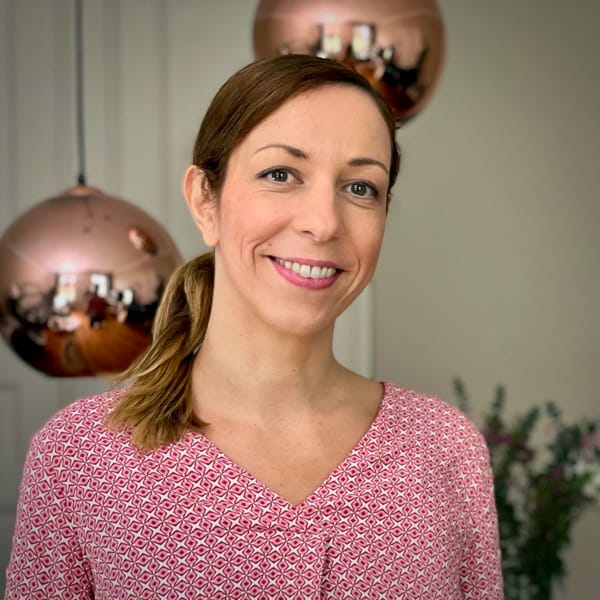 melina-profilbild-web yoga websites, yoga websites blog checkliste, Lieblingstools, Tools für Yoga Websites, yoga websites, online marketing für yogalehrer, kostenlose erstberatung für yogalehrer, marketing beratung yogalehrer